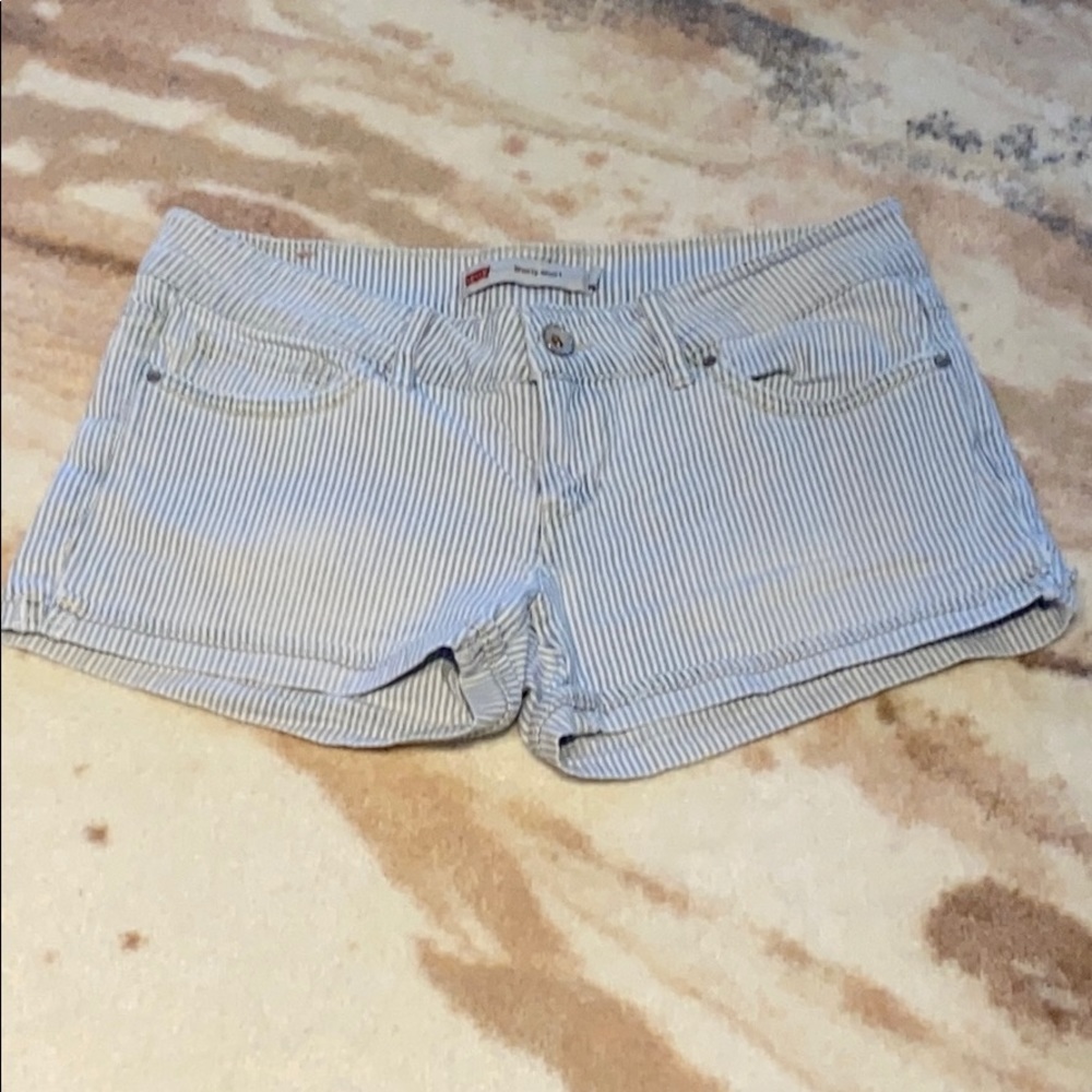 Levi’s Shorty Shorts